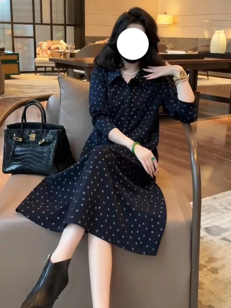 高级感气质减龄连衣裙女2025年秋冬新款宽松显瘦时尚高端大气裙子