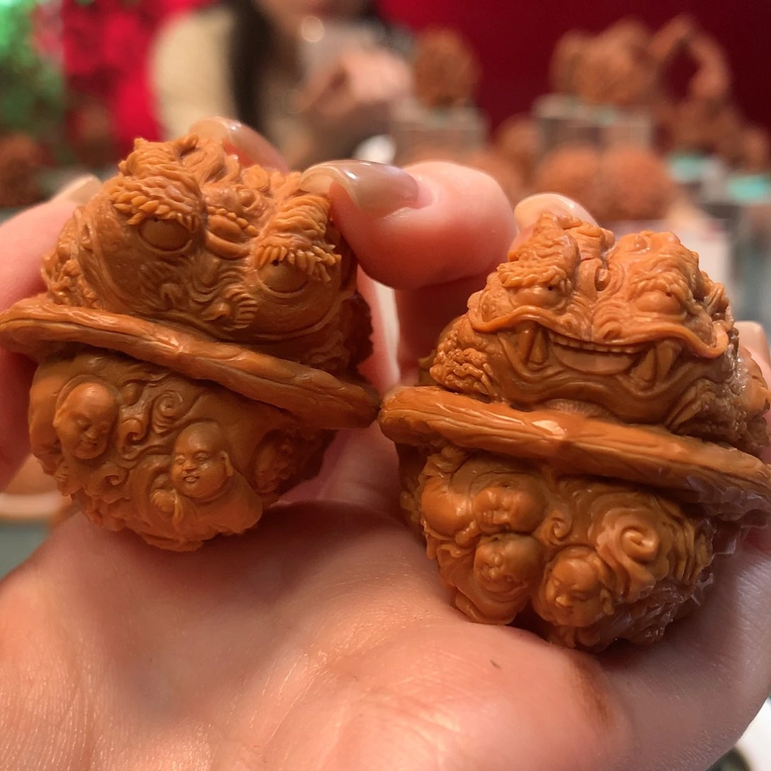 文玩核桃把件J****森—————————