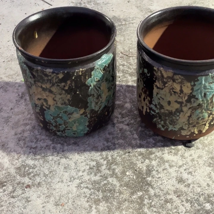 紫砂花盆口20高23瑕疵瑕疵