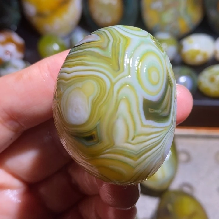 未镶嵌玛瑙/玉髓珠宝半成品53