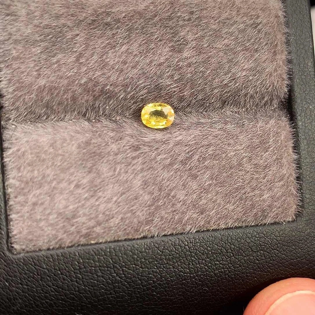 蓝宝石裸石0.54/29.9