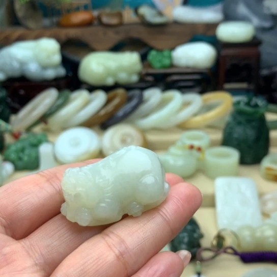 和田玉挂件未镶嵌林**道