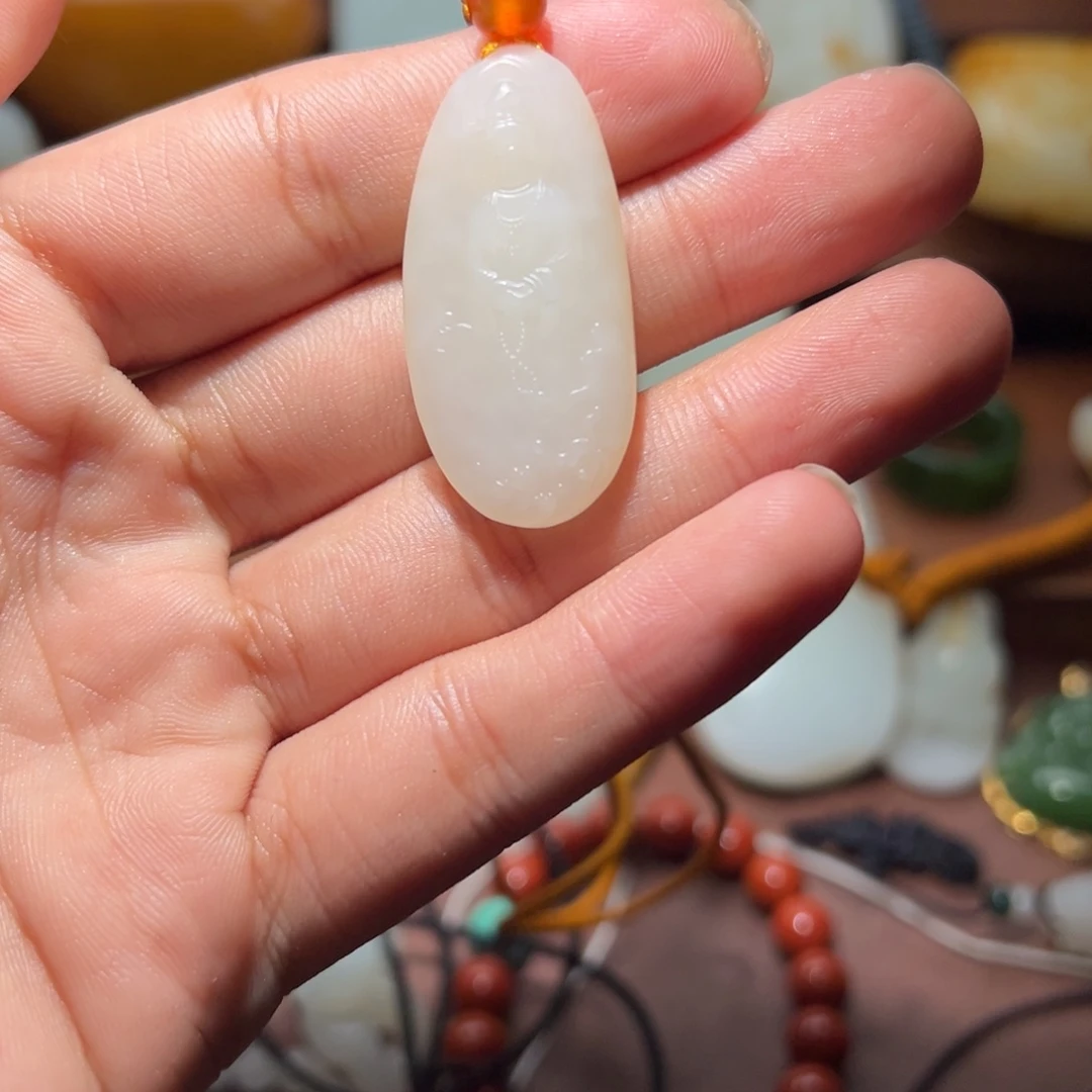 胖***串和田玉未镶嵌颈饰