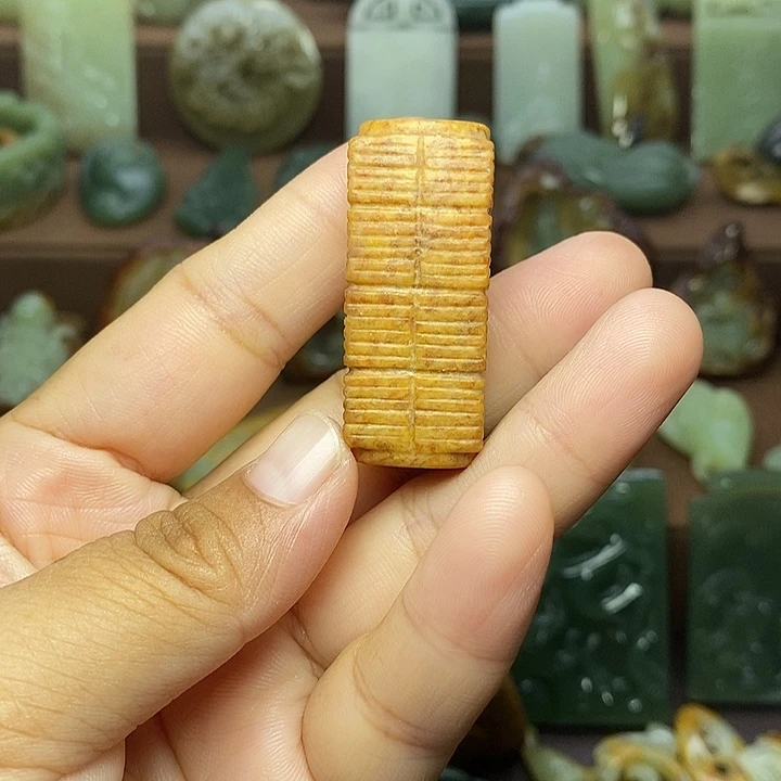 岫岩河磨玉（透闪石质玉）未镶嵌颈饰
