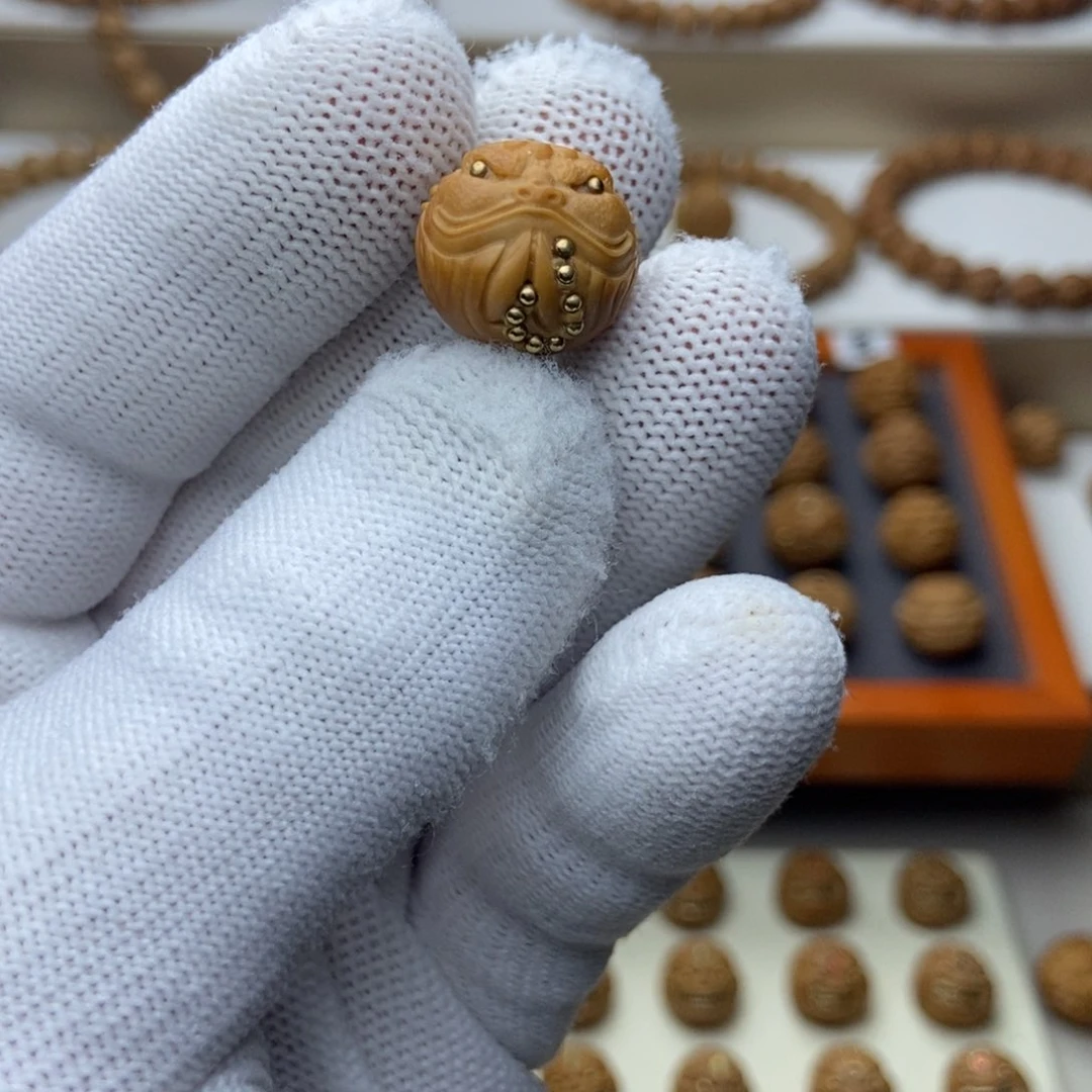 文玩核桃吊坠豆****猴头核桃单颗金蟾雕刻