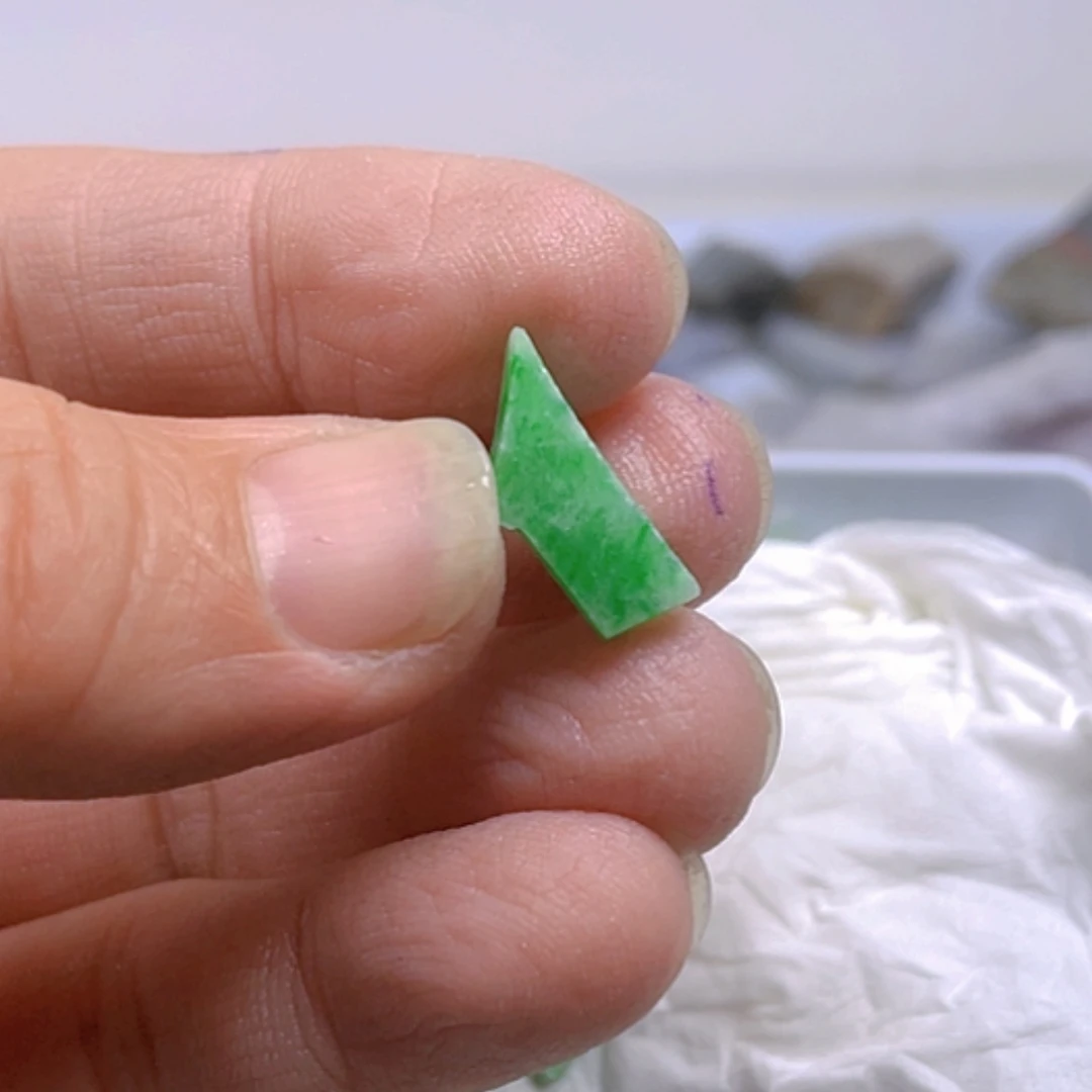 【闪购商品】翡翠颈饰未镶嵌熊*