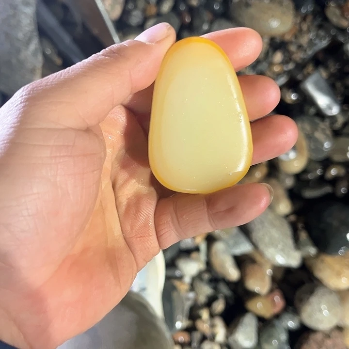 未镶嵌和田玉（糖玉）珠宝奇石