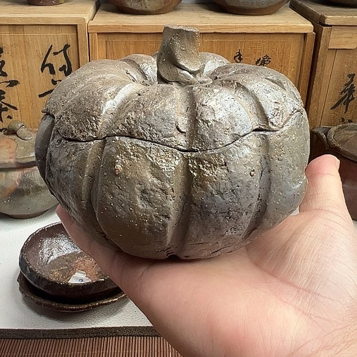 备前烧，南瓜器型茶入，内里窑裂，无配件，