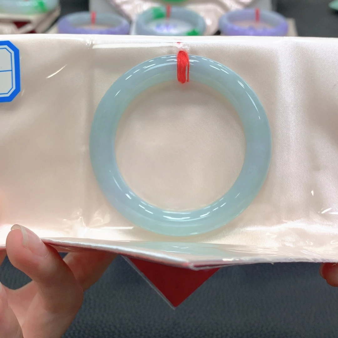 翡翠未镶嵌手镯33