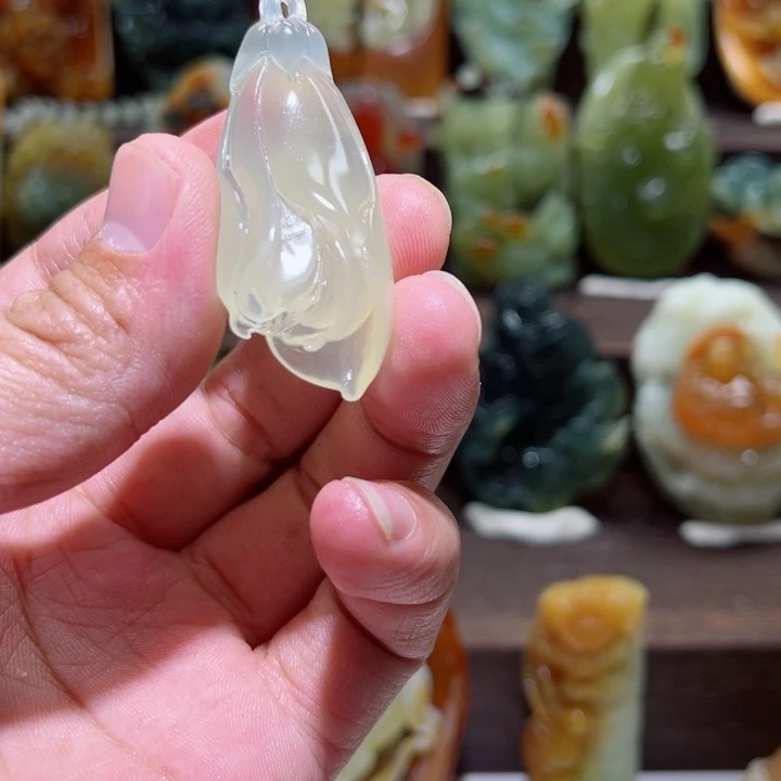 未镶嵌岫玉吊坠(不含链)