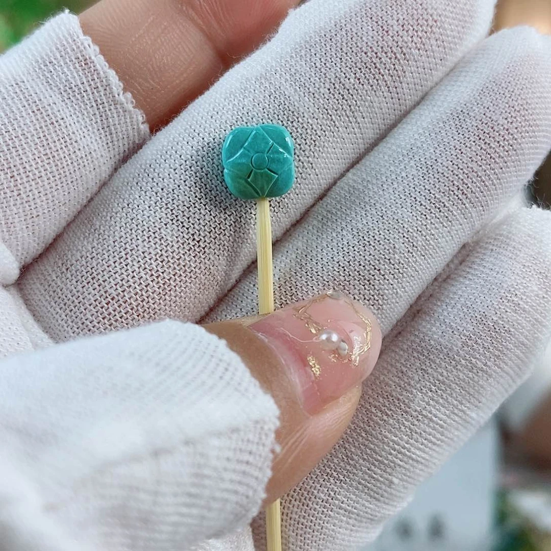 未镶嵌绿松石珠宝奇石