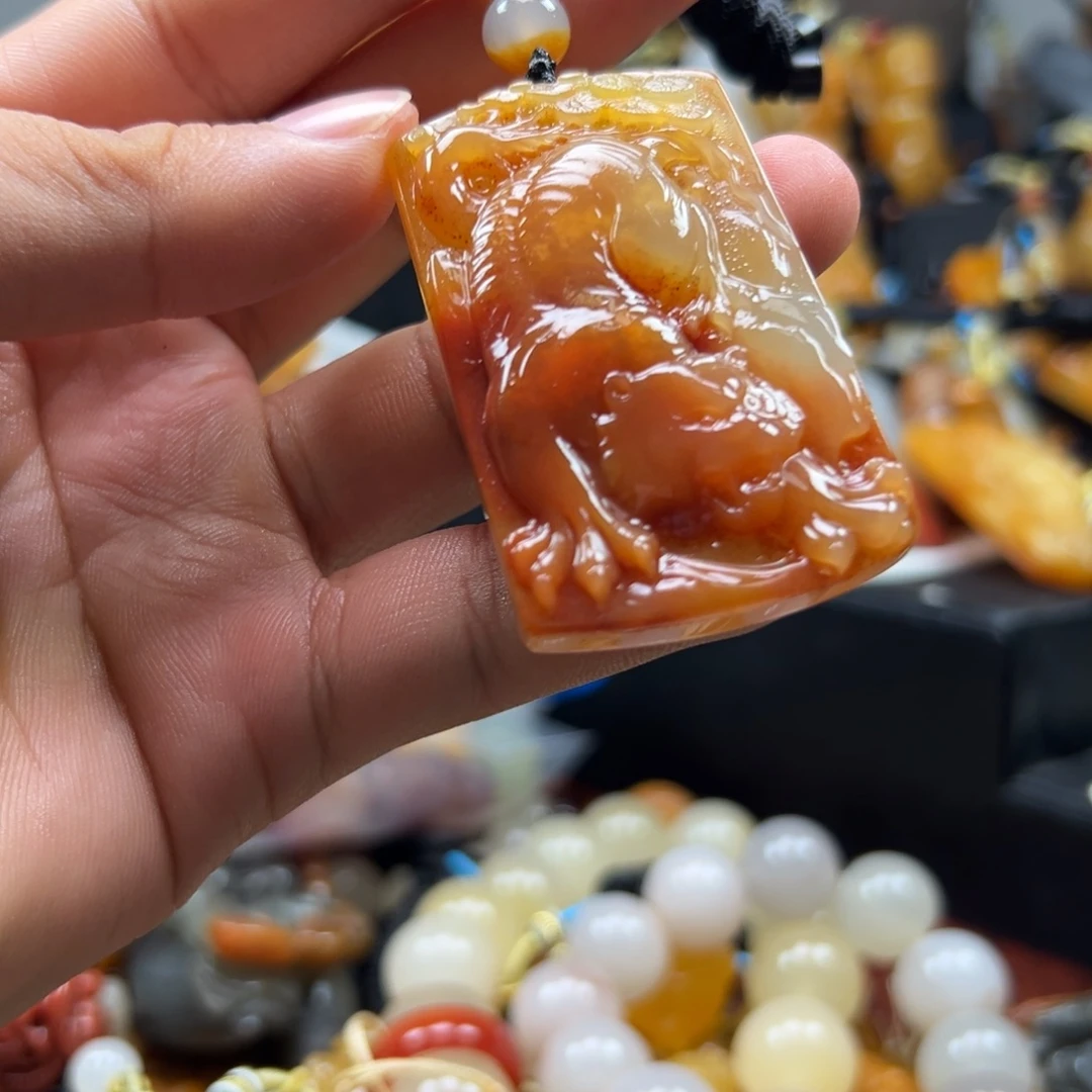 石英质玉（黄龙玉）未镶嵌多选发其一