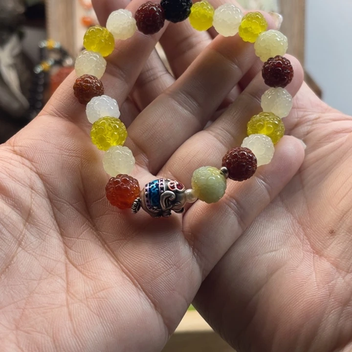 蛇纹石玉手链未镶嵌爱****?