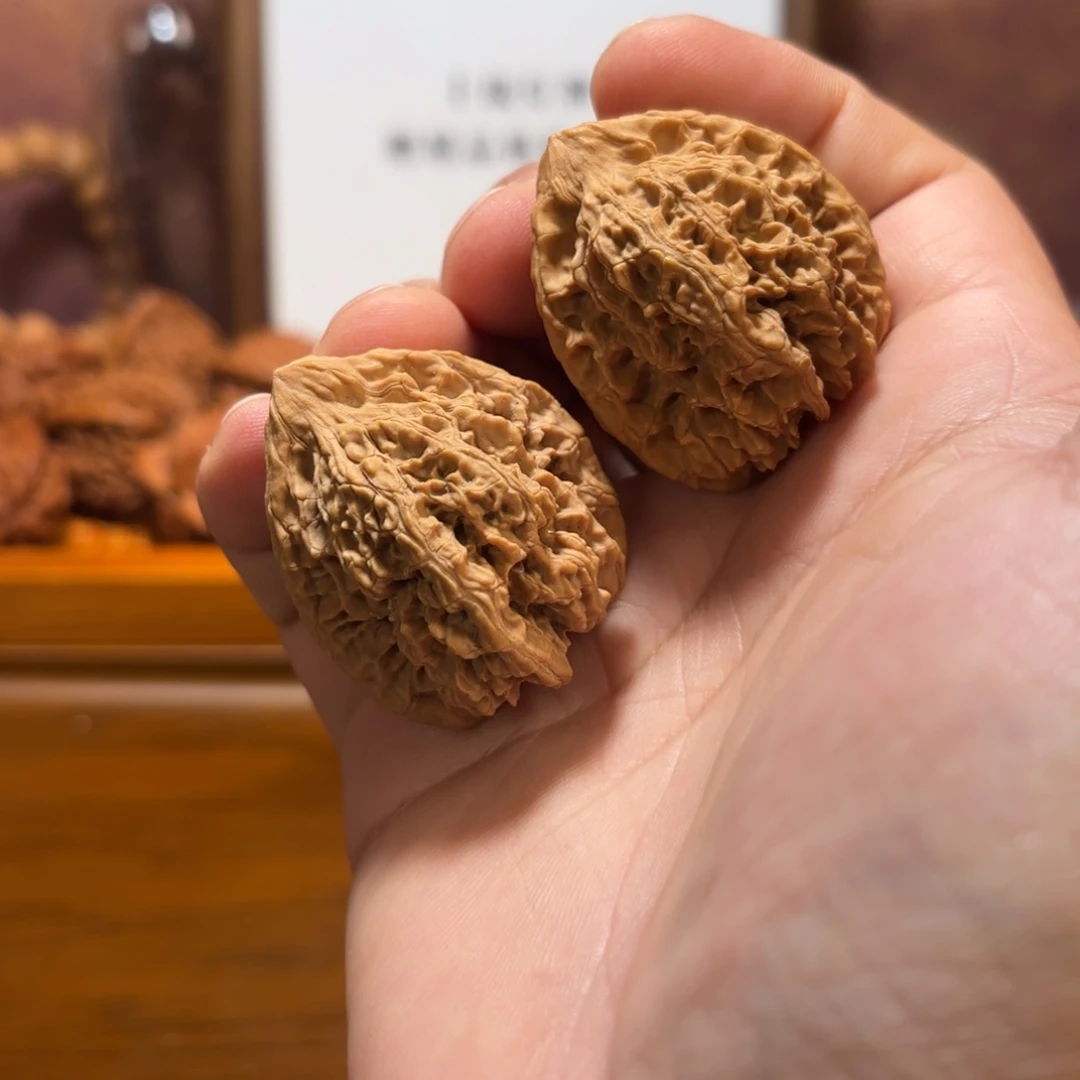 文玩核桃吊坠龙脊Q5242