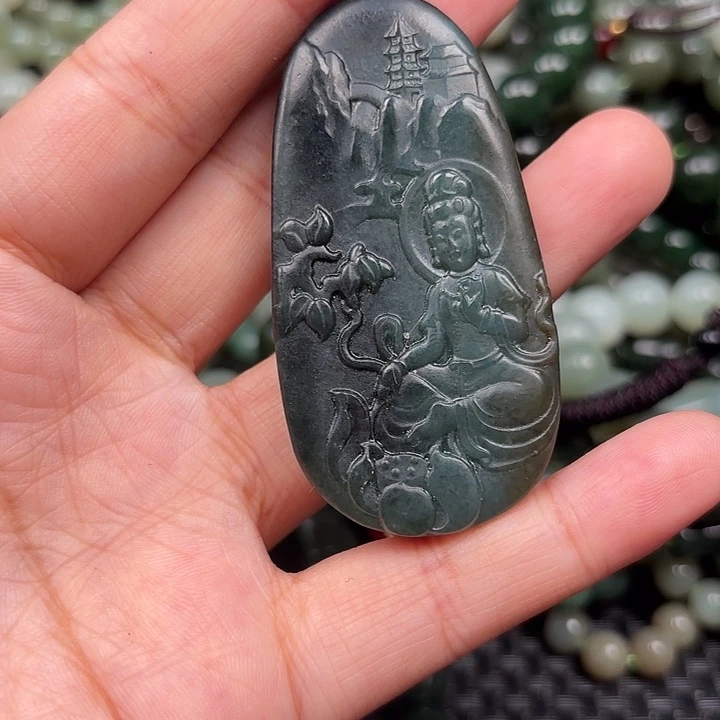 颈饰未镶嵌和田玉