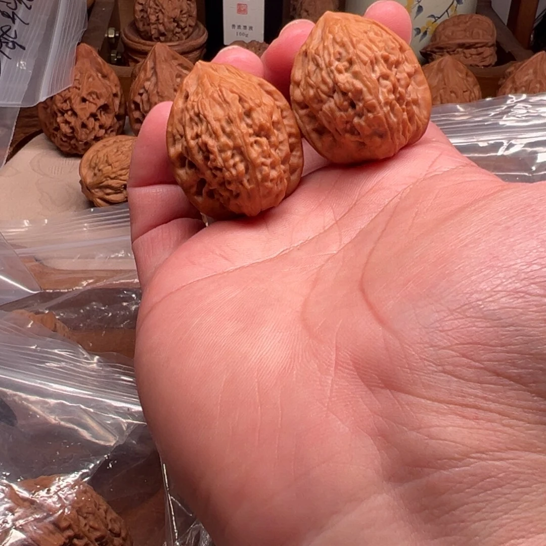 锦***。全品无修野生鸡心