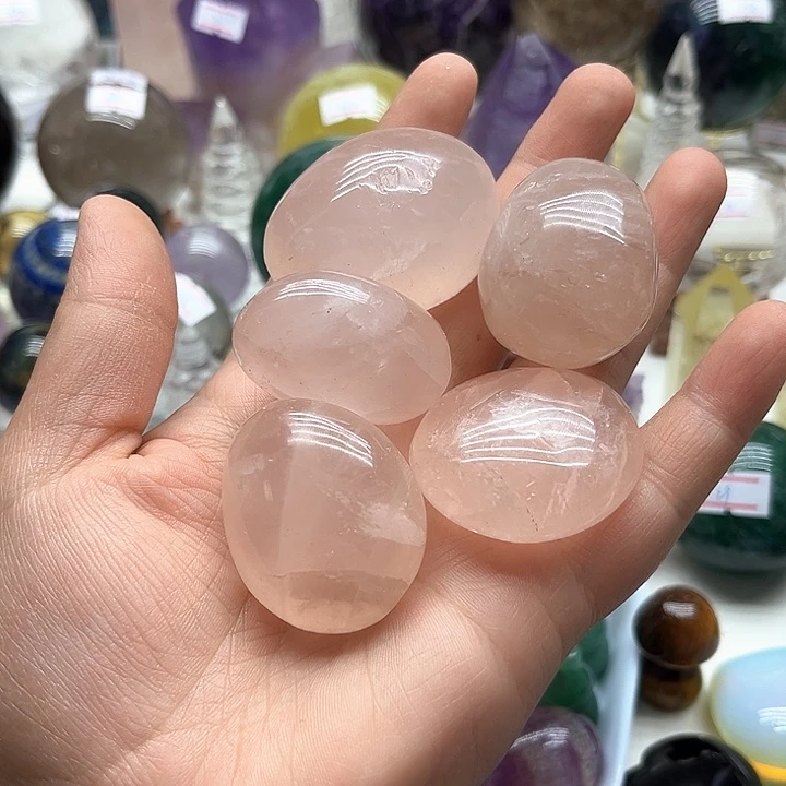 213克把玩粉水晶未镶嵌水晶小*