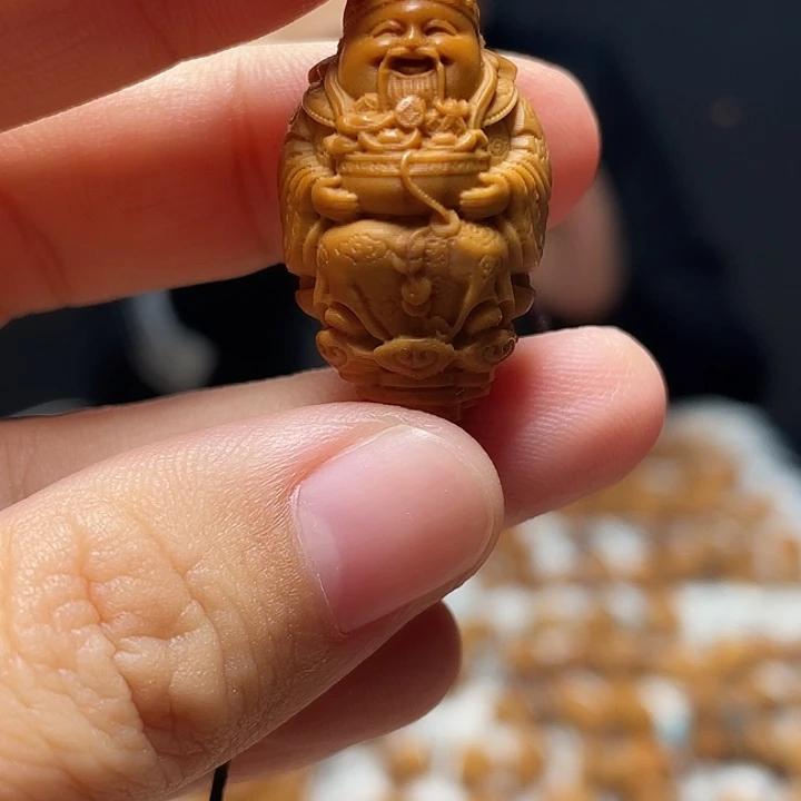 橄榄核吊坠橄榄球