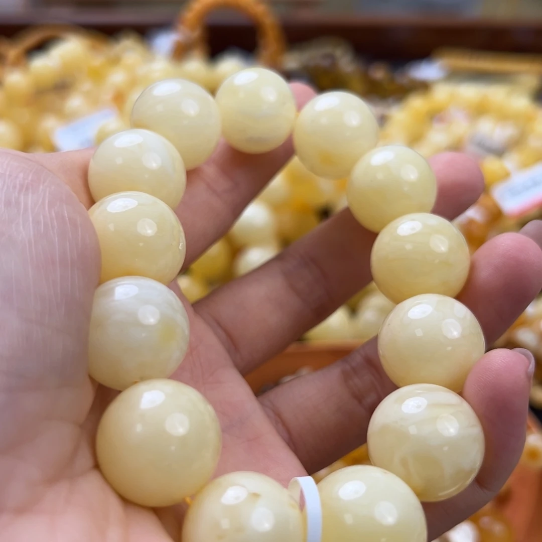 未镶嵌琥珀珠宝奇石