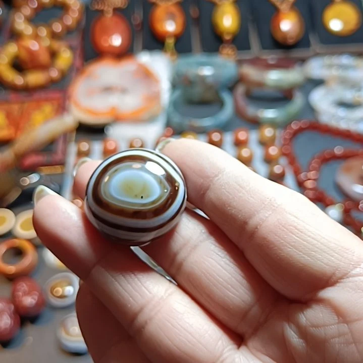 玛瑙/玉髓未镶嵌缠丝玛瑙