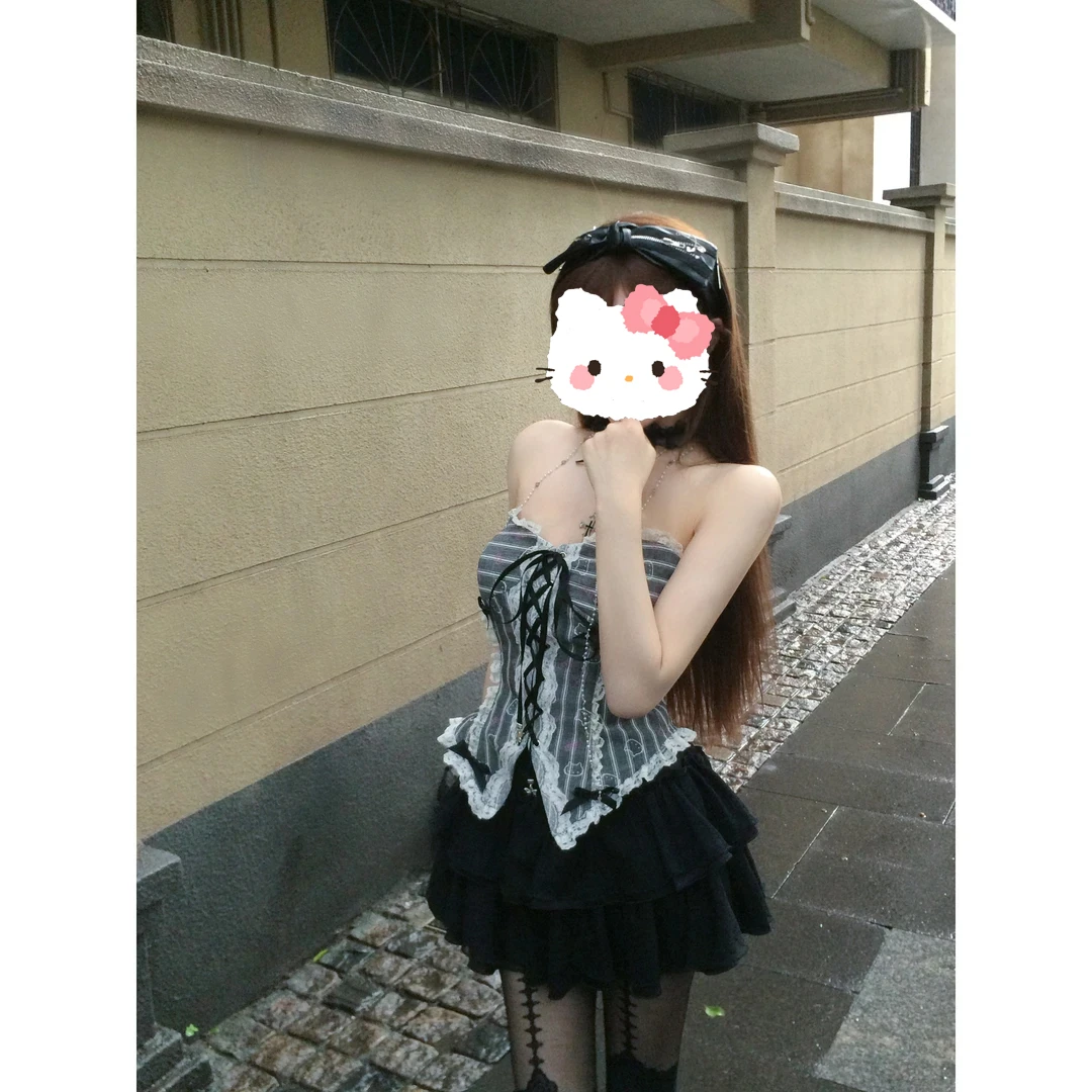 【小猫教主】夏季辣妹纯欲风性感小众拍照打卡上衣半裙新款时尚套装