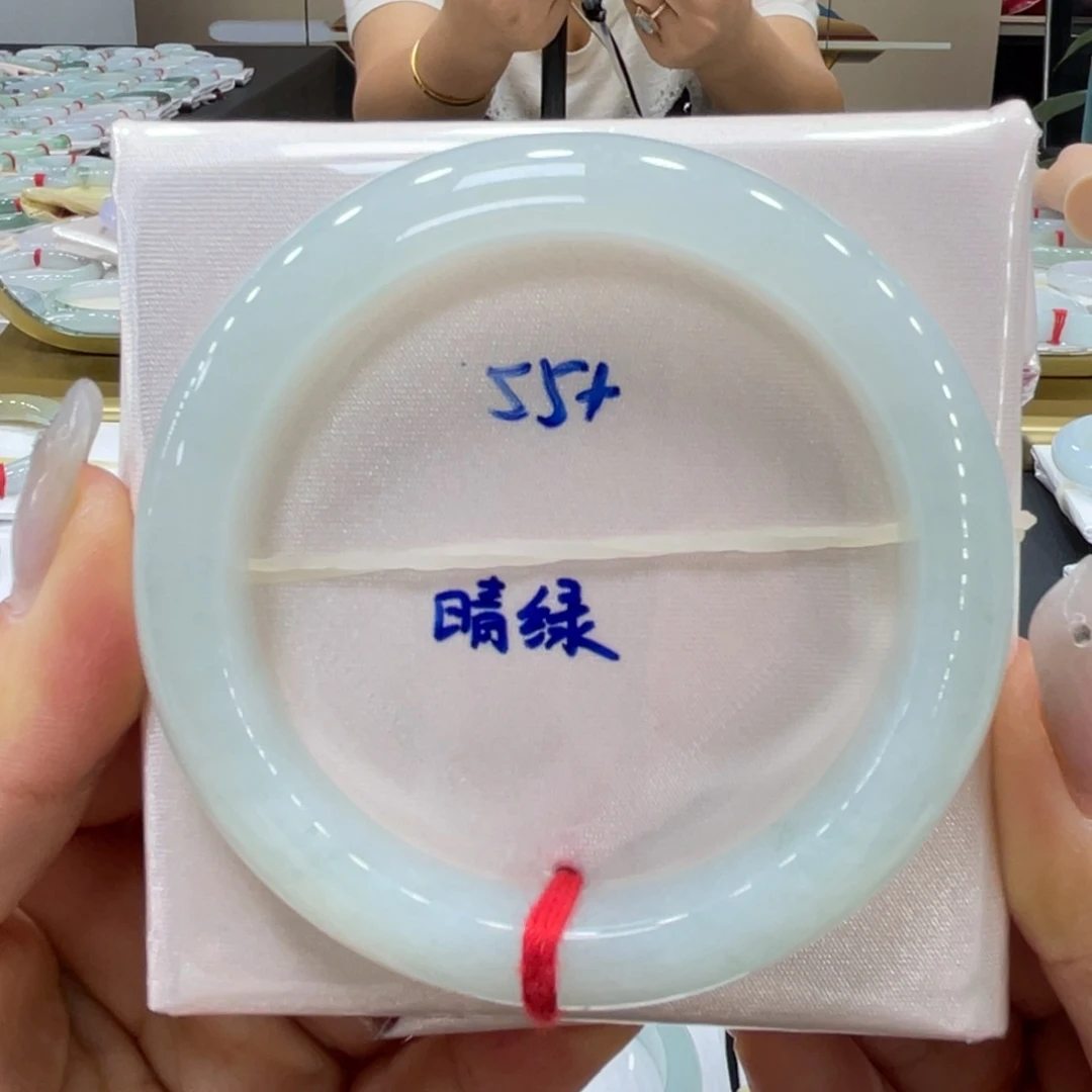 未镶嵌手镯翡翠翡翠