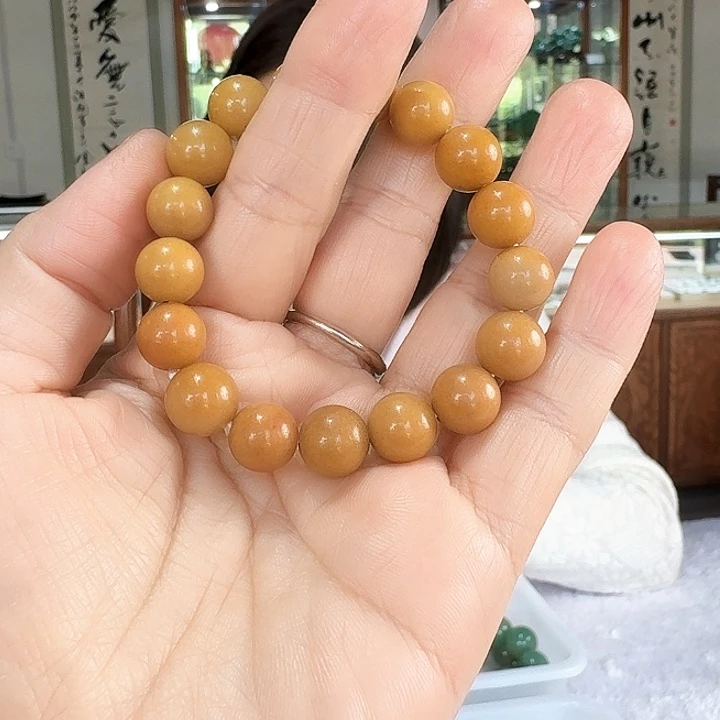 密玉（石英质玉）未镶嵌颈饰