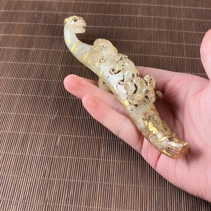 玉***哥未镶嵌和田玉挂件