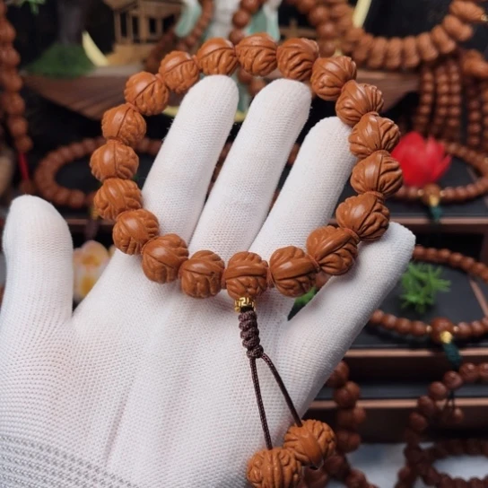 吊坠桃核小金豆手持16