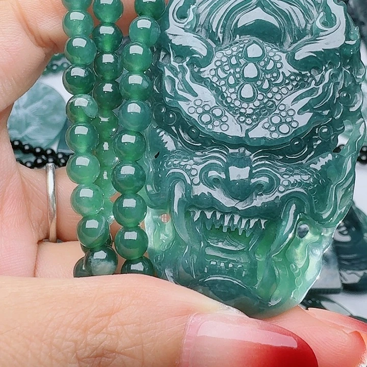 颈饰未镶嵌翡翠多样性发其一