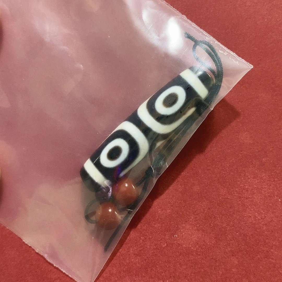 阳***里玛瑙/玉髓未镶嵌颈饰行运黑白三眼