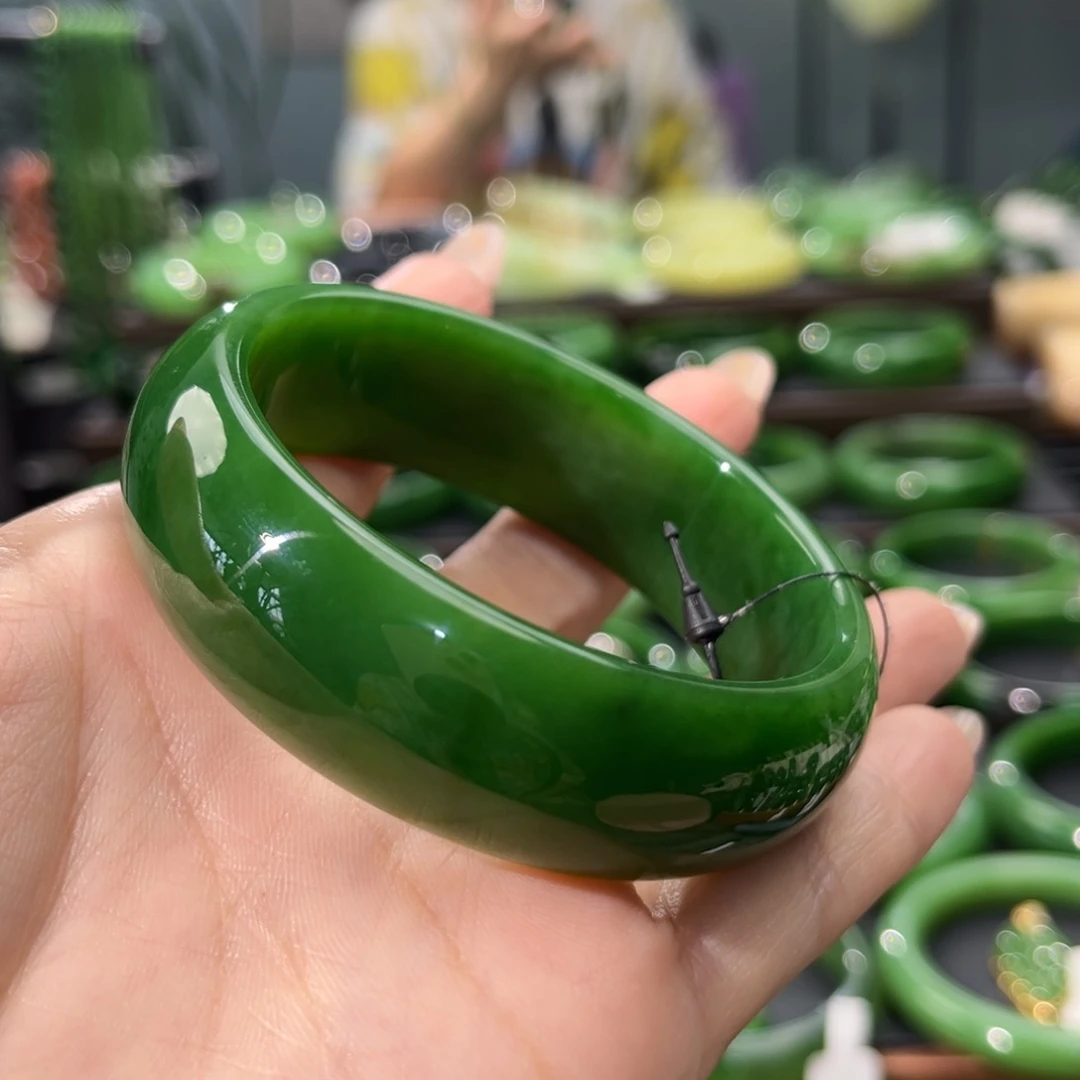 未镶嵌手镯和田玉（碧玉）