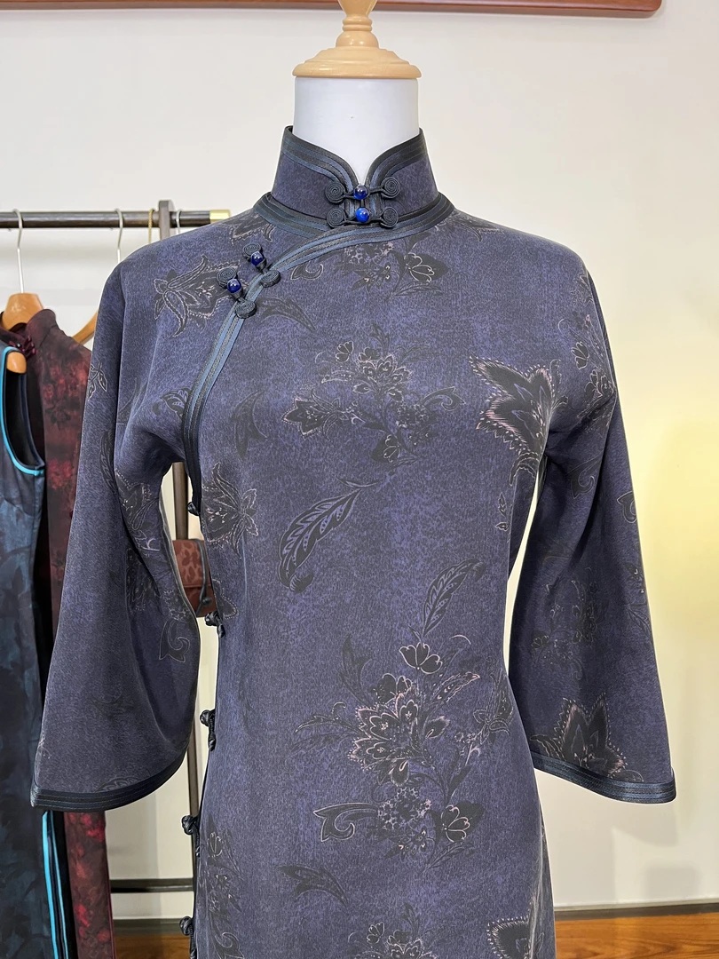 经典旗袍国风新中式QP—日常蓝色复古斜襟长袖提花女款高贵气质