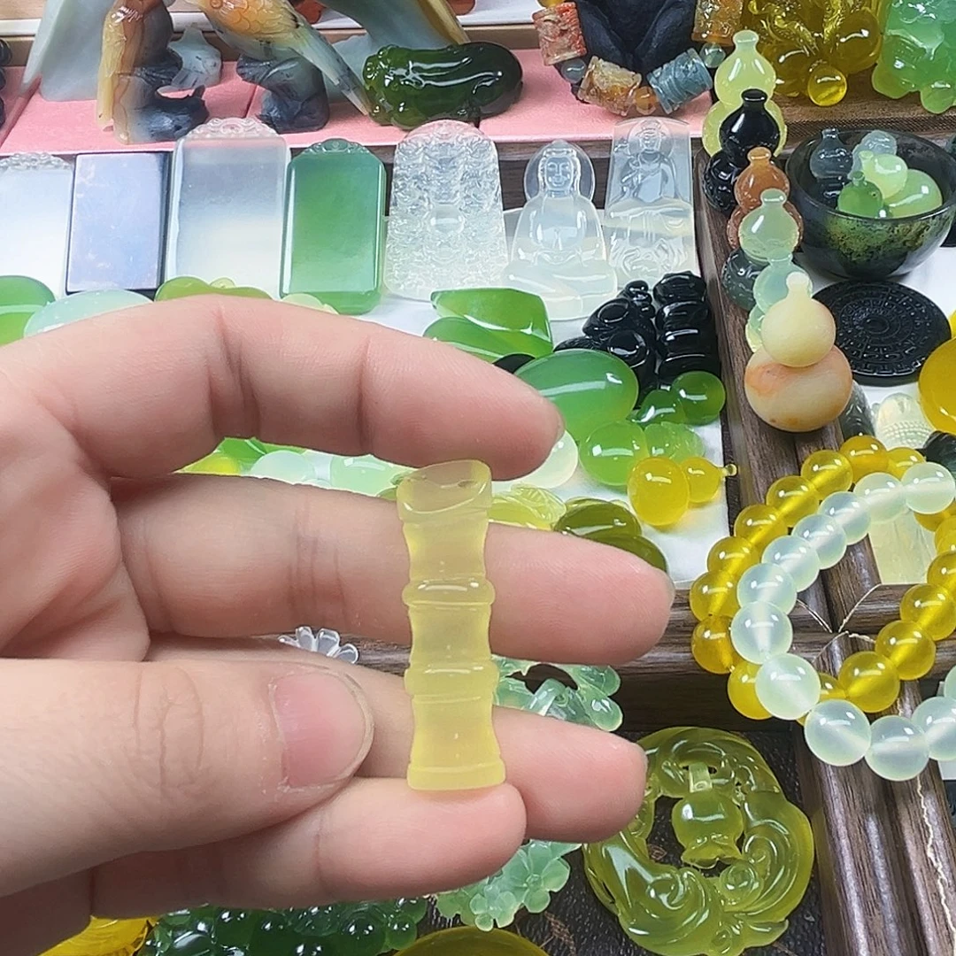 岫玉未镶嵌吊坠(不含链)