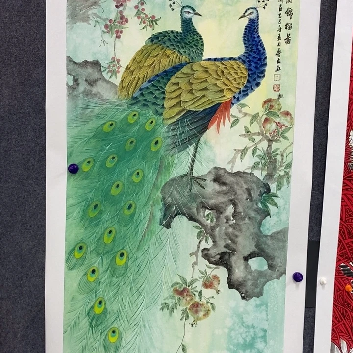 手绘作品等多种形式进行