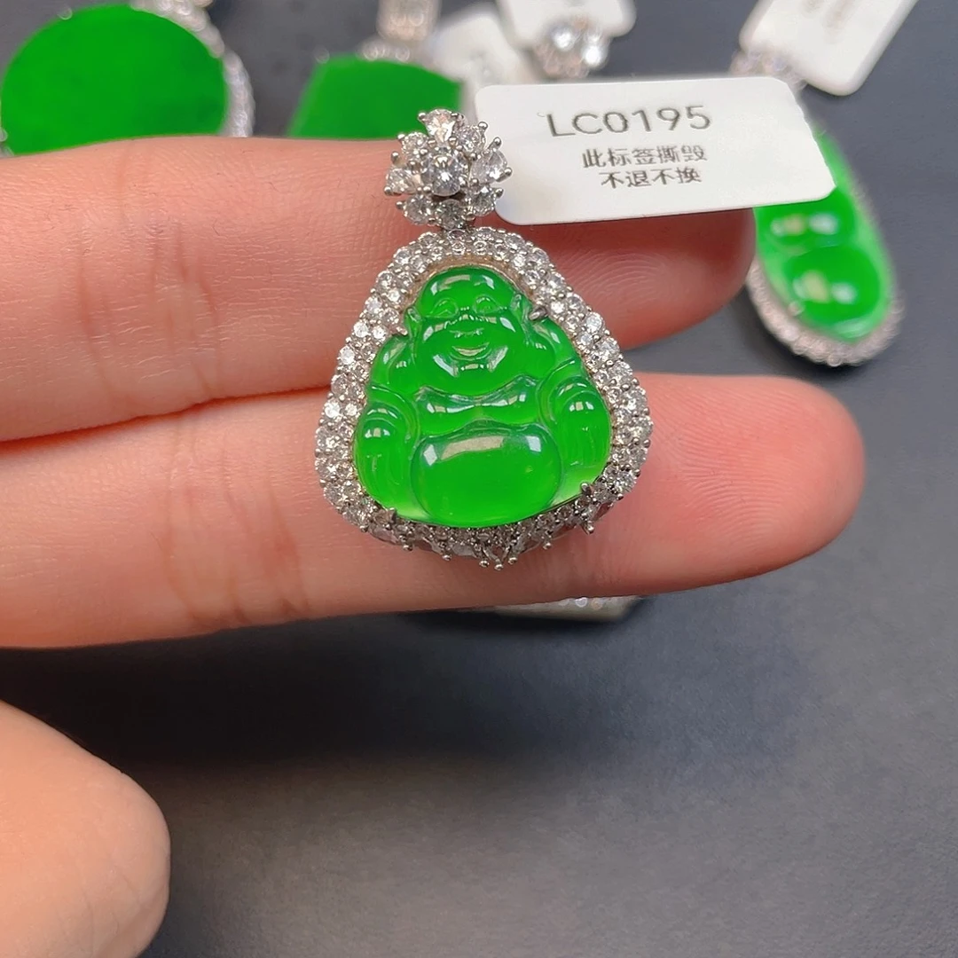 【闪购商品】颈饰银S925镶嵌翡翠