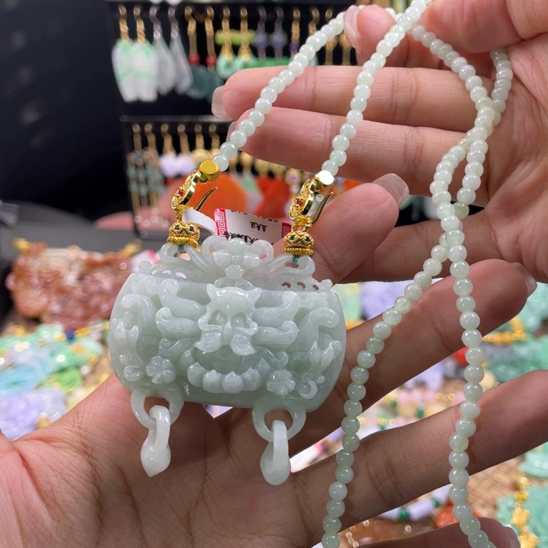 翡翠未镶嵌颈饰代编织