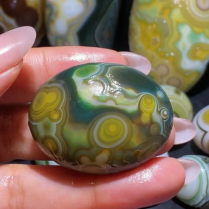 玛瑙/玉髓未镶嵌珠宝奇石115