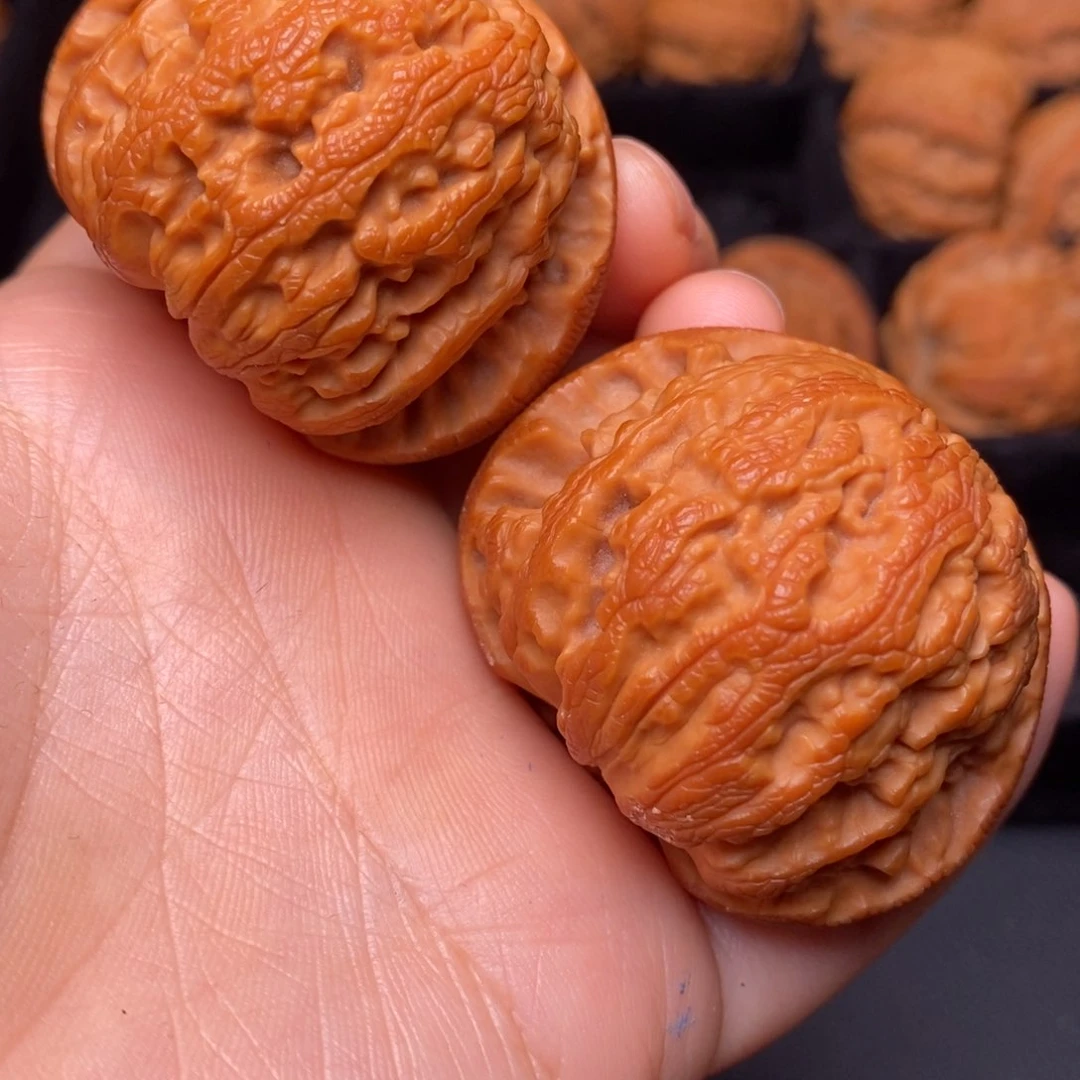 秦岭野生文玩核桃