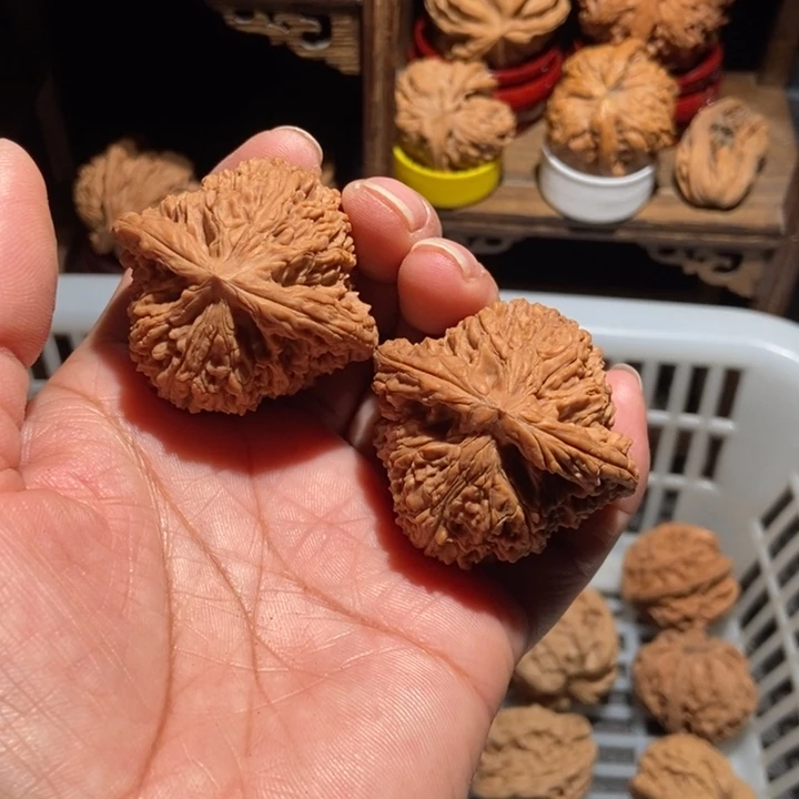 王***张核桃南疆石尺寸44全品马虎对