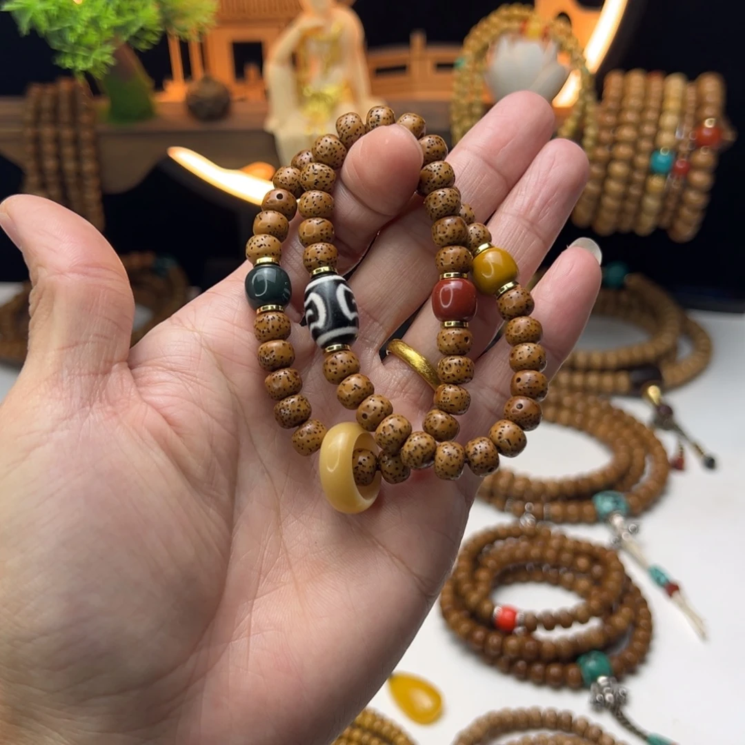 飞***菜吊坠星月菩提大年份陈籽星月菩提8×6mm双圈18手围