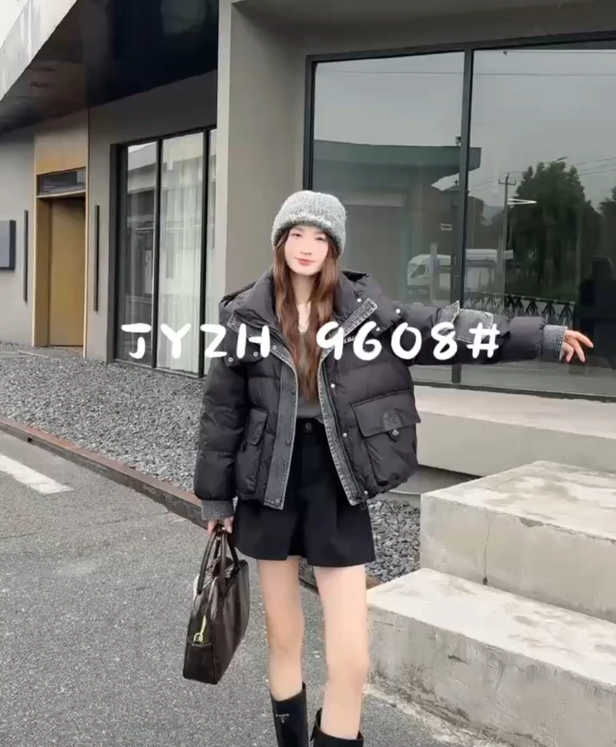 冬款百搭拼接牛仔连帽羽绒外套9608