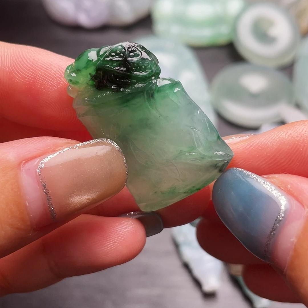 未镶嵌定制翡翠天然