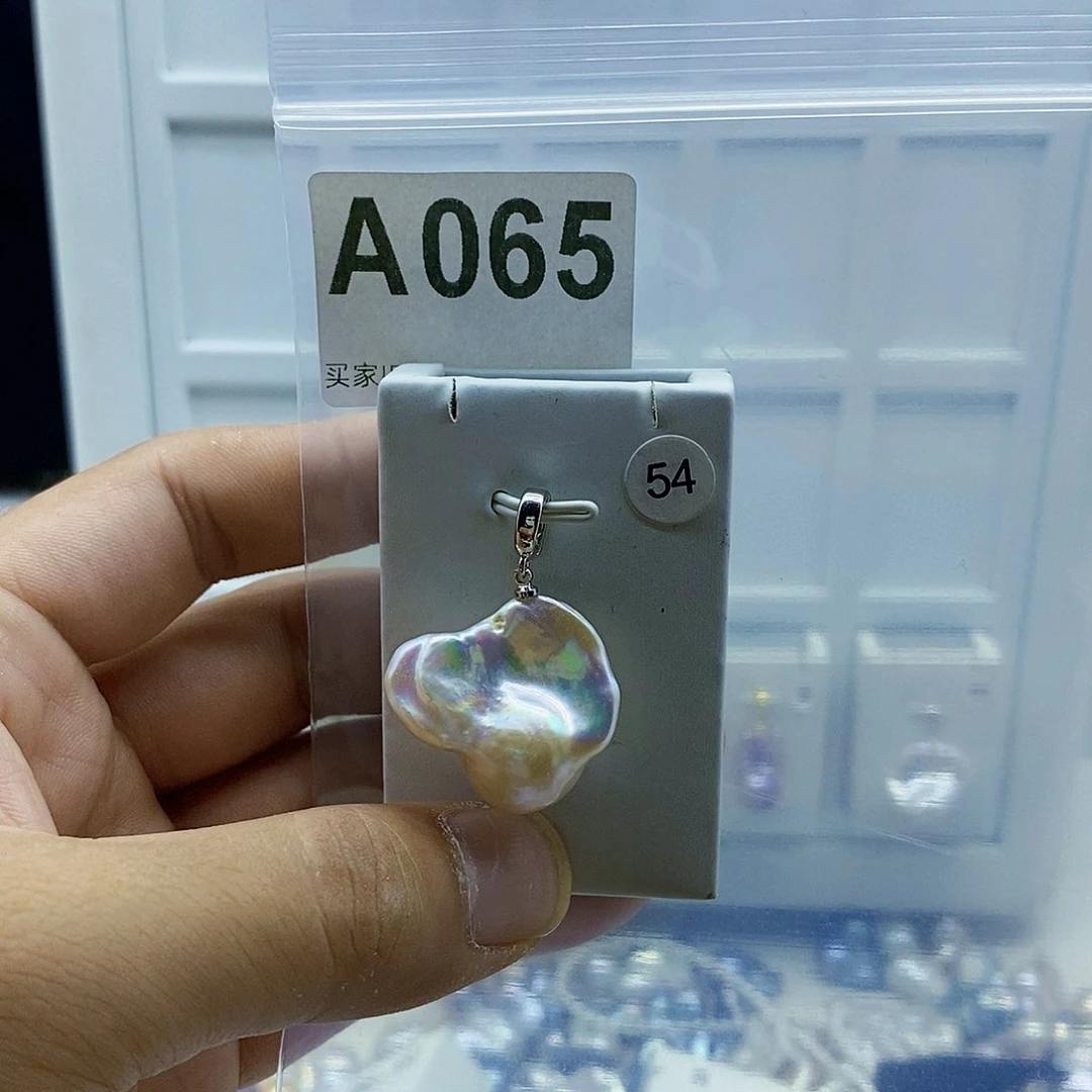 淡水珍珠合金颈饰