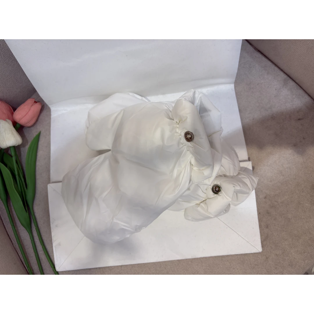 气质时尚纯色防寒羽绒手套500