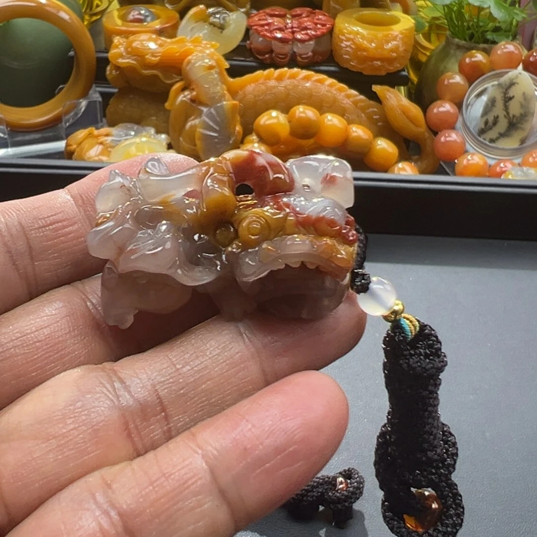 石英质玉未镶嵌颈饰