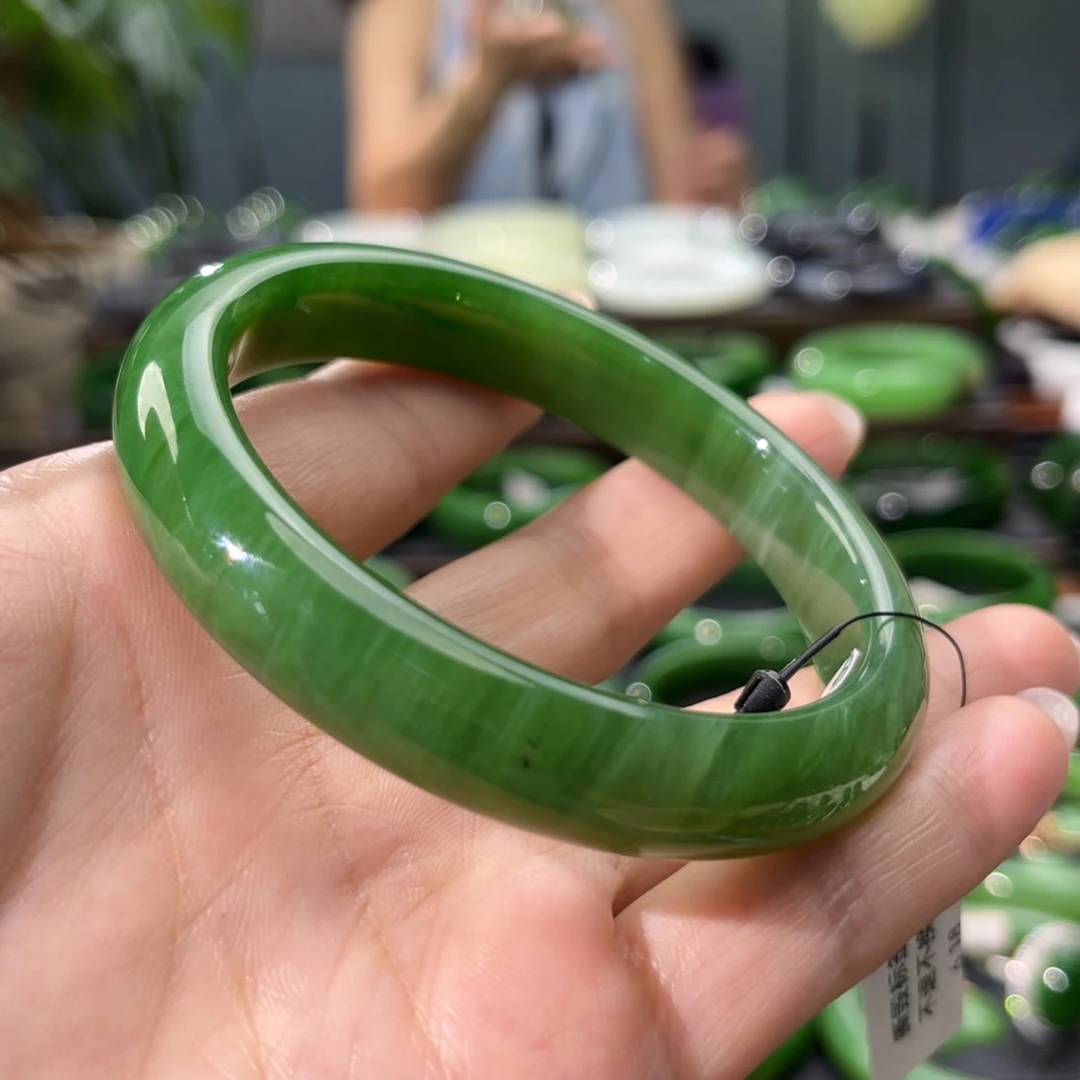 和田玉（碧玉）手镯未镶嵌