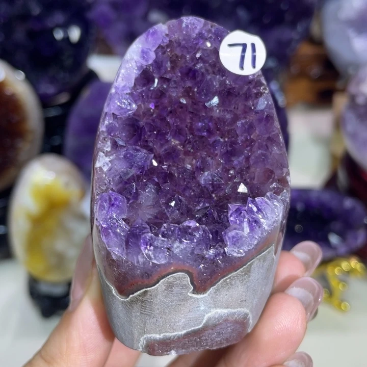 未镶嵌水晶大型摆件（非配饰）