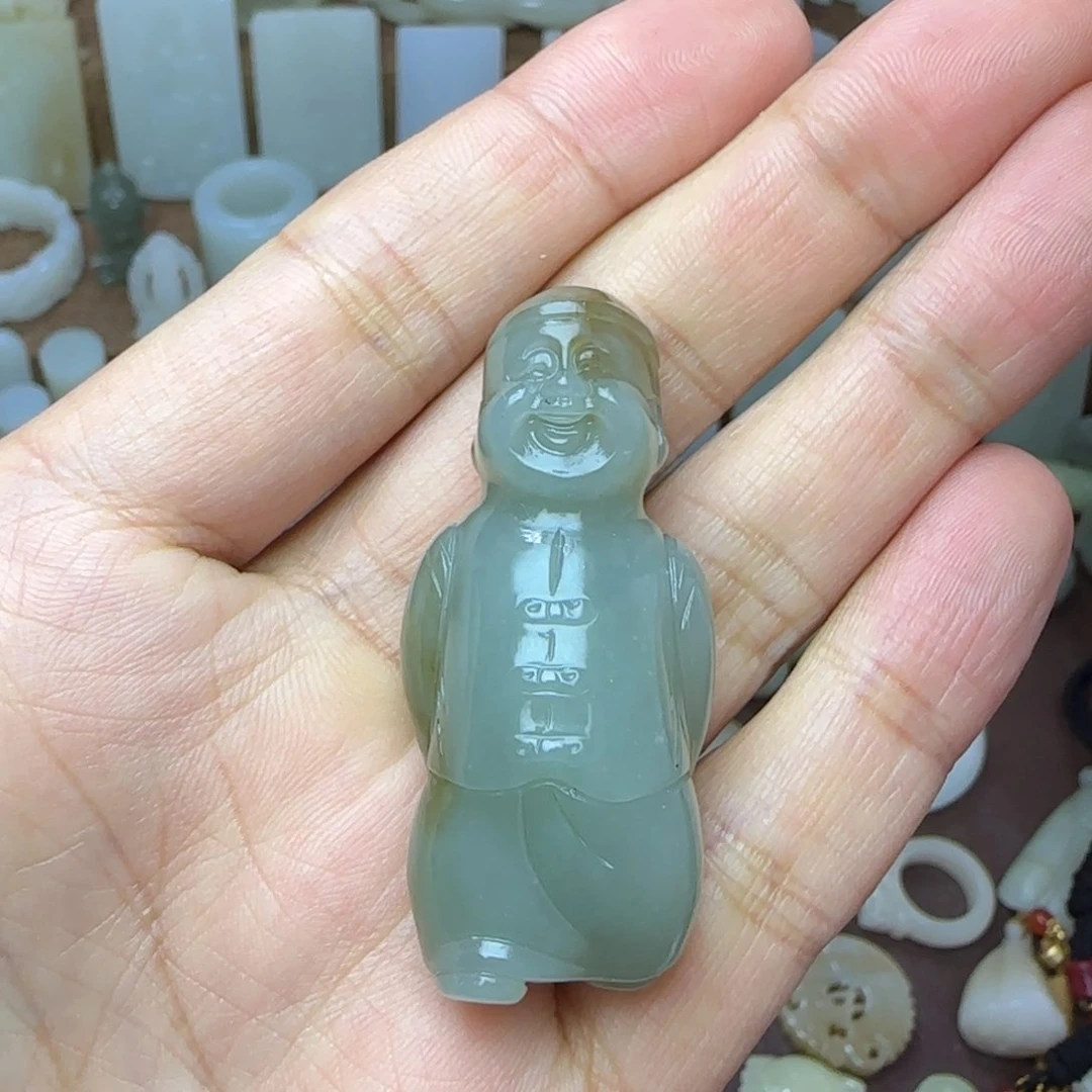 和田玉挂件未镶嵌小财主