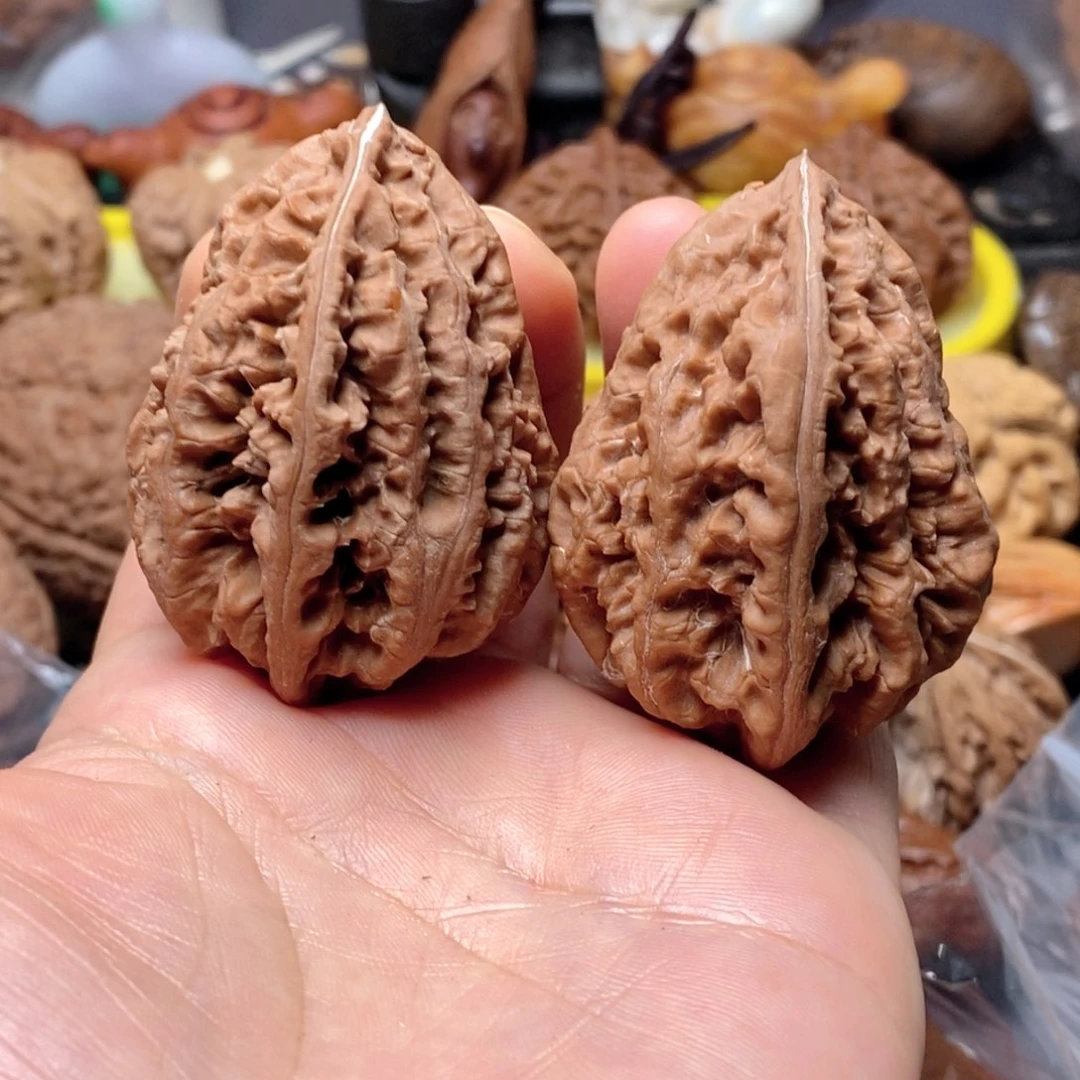 文玩核桃吊坠瑕疵60